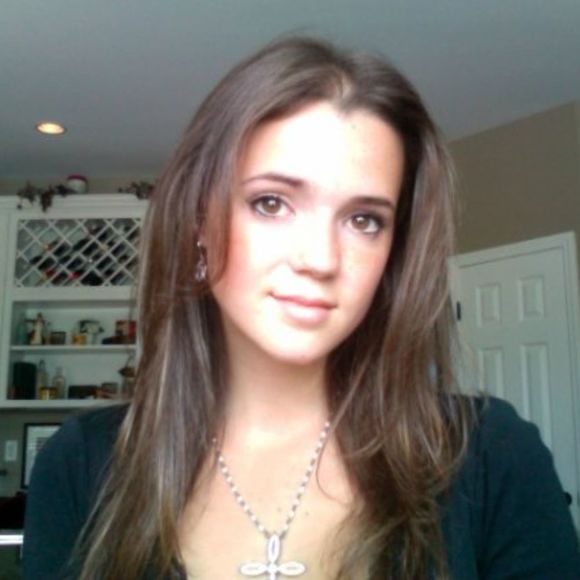 Meet your Posher, Olivia - Picture 1 of 1